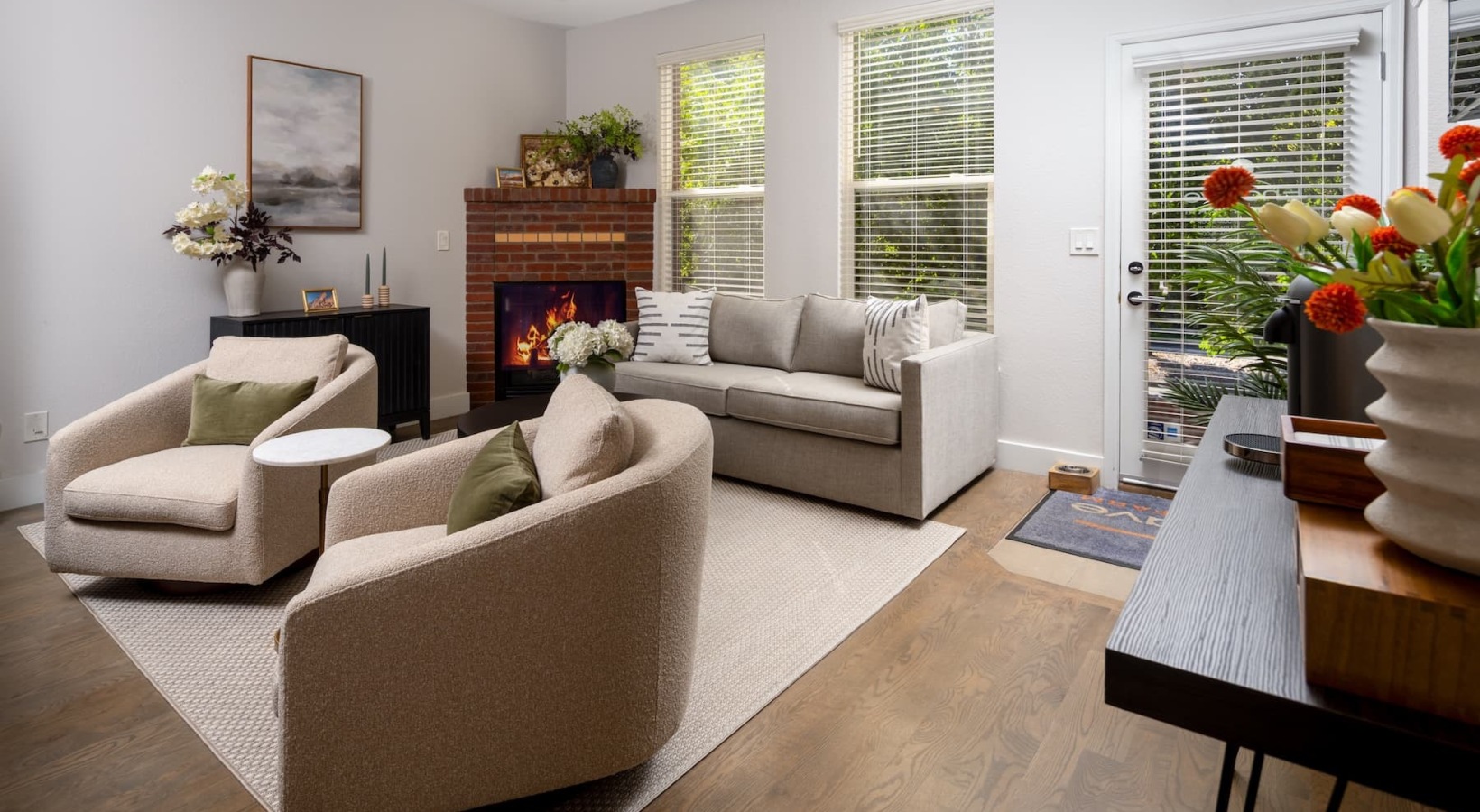 Living areas tailored for relaxing and unwinding living area that includes ample seating spaces and bright lighting