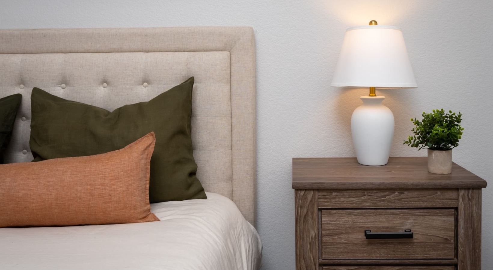 A new standard of living modern decor in a bedroom