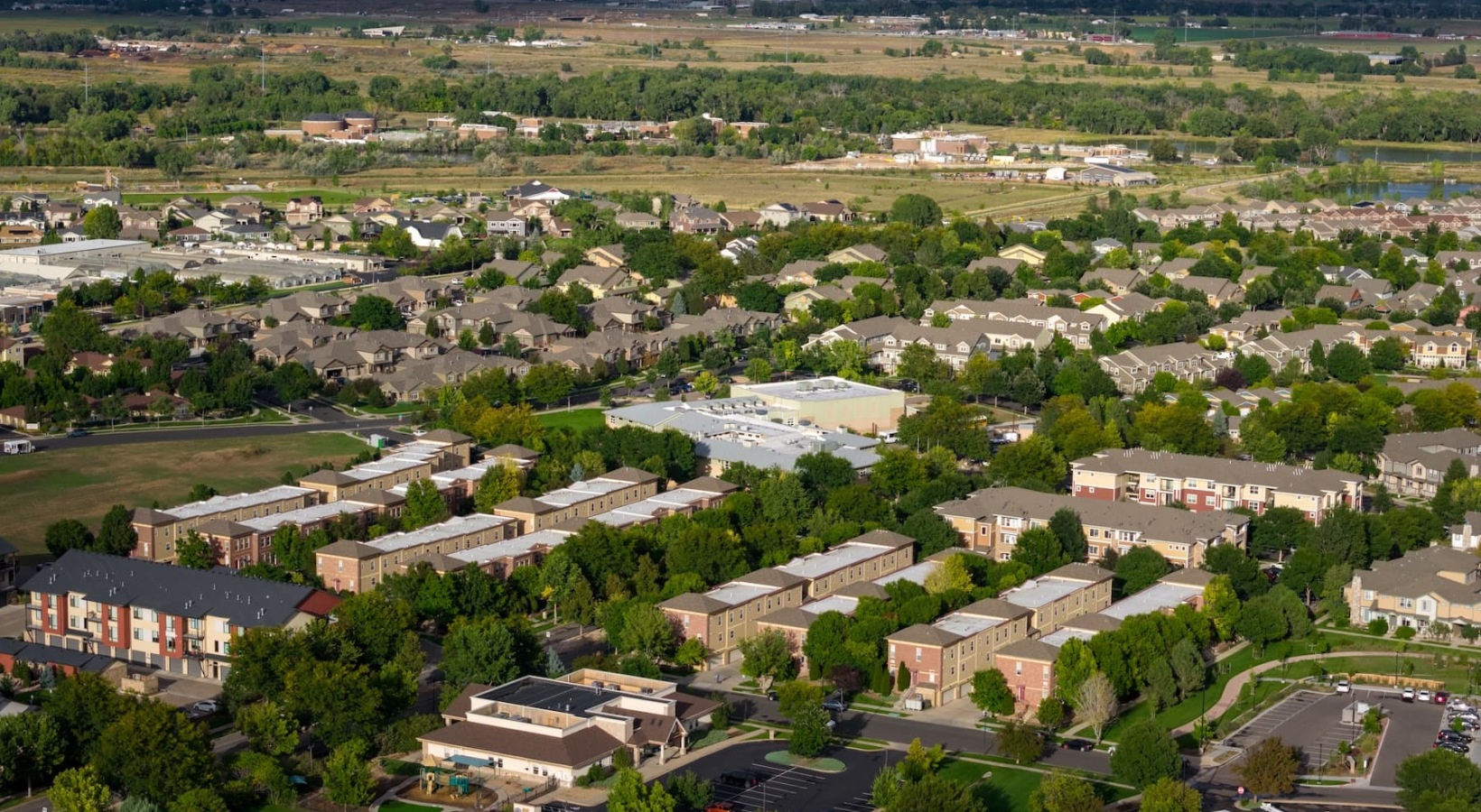 Community nearby aerial pictures of property