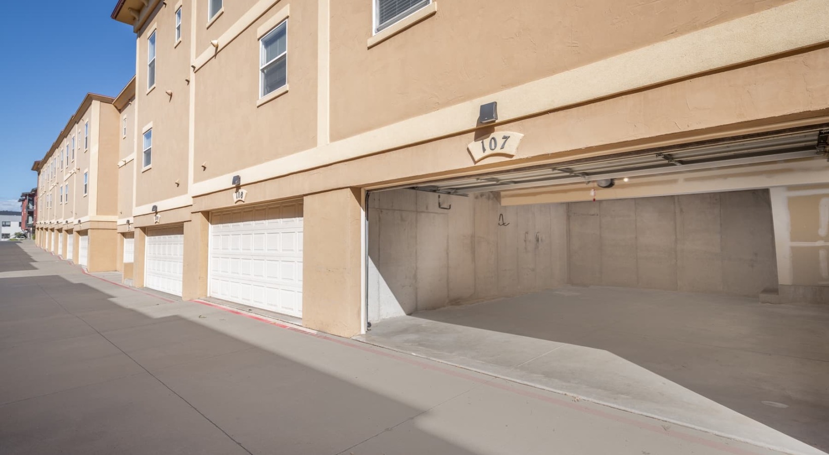 Garages and easy parking Garages and wide sidewalks