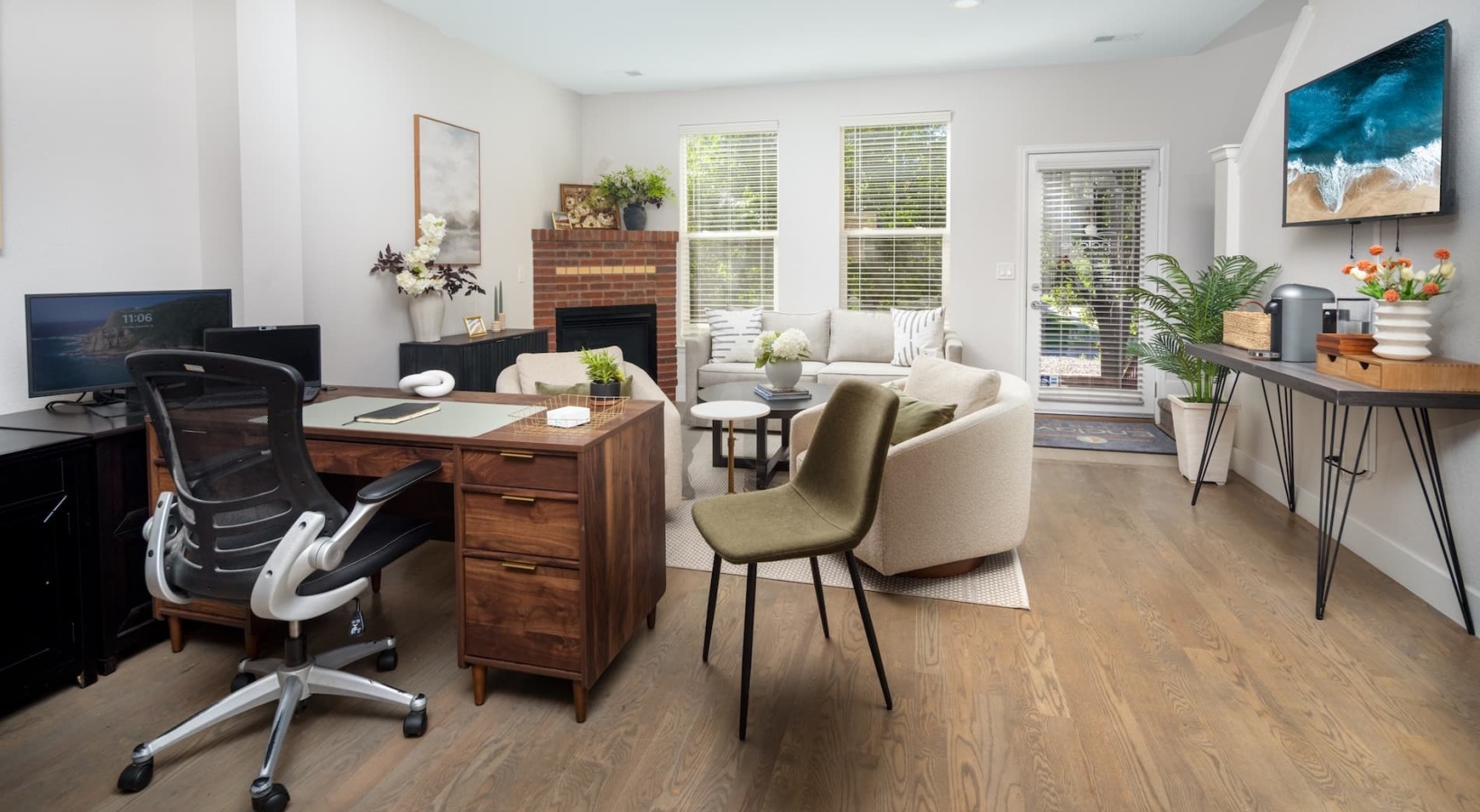 Welcome to Enclave Rigden Farms a lounge room with a table and chairs